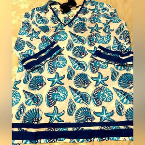 Seashore coverup .